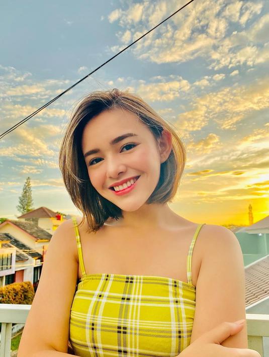 Penampilan Cantik Amanda  Manopo dengan Rambut Pendek 