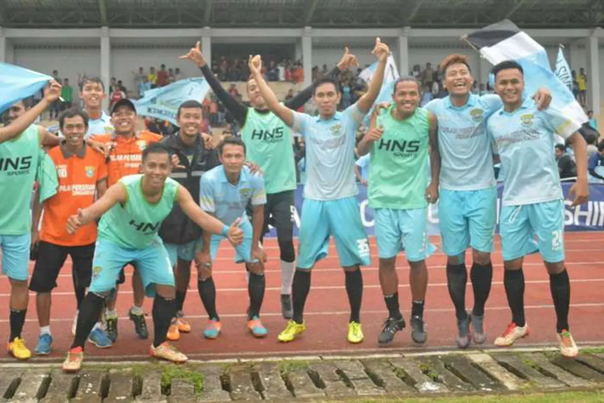 Perserang Vs Persik