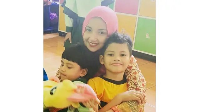 Putusan Sidang Akhirnya Keluar, Ini 7 Momen Manis Tsania Marwa dengan Kedua Anaknya