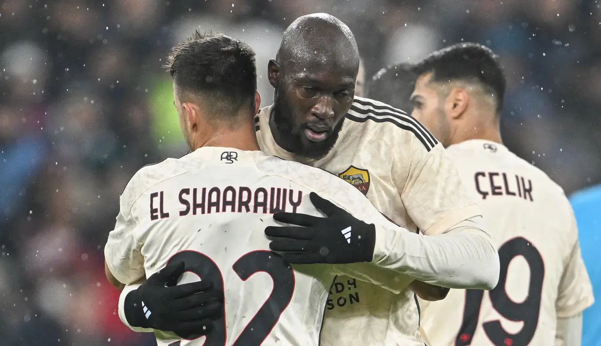 Masing-masing satu gol dicetak oleh Romelu Lukaku (22’) dari AS Roma. (Fabrice COFFRINI / AFP)