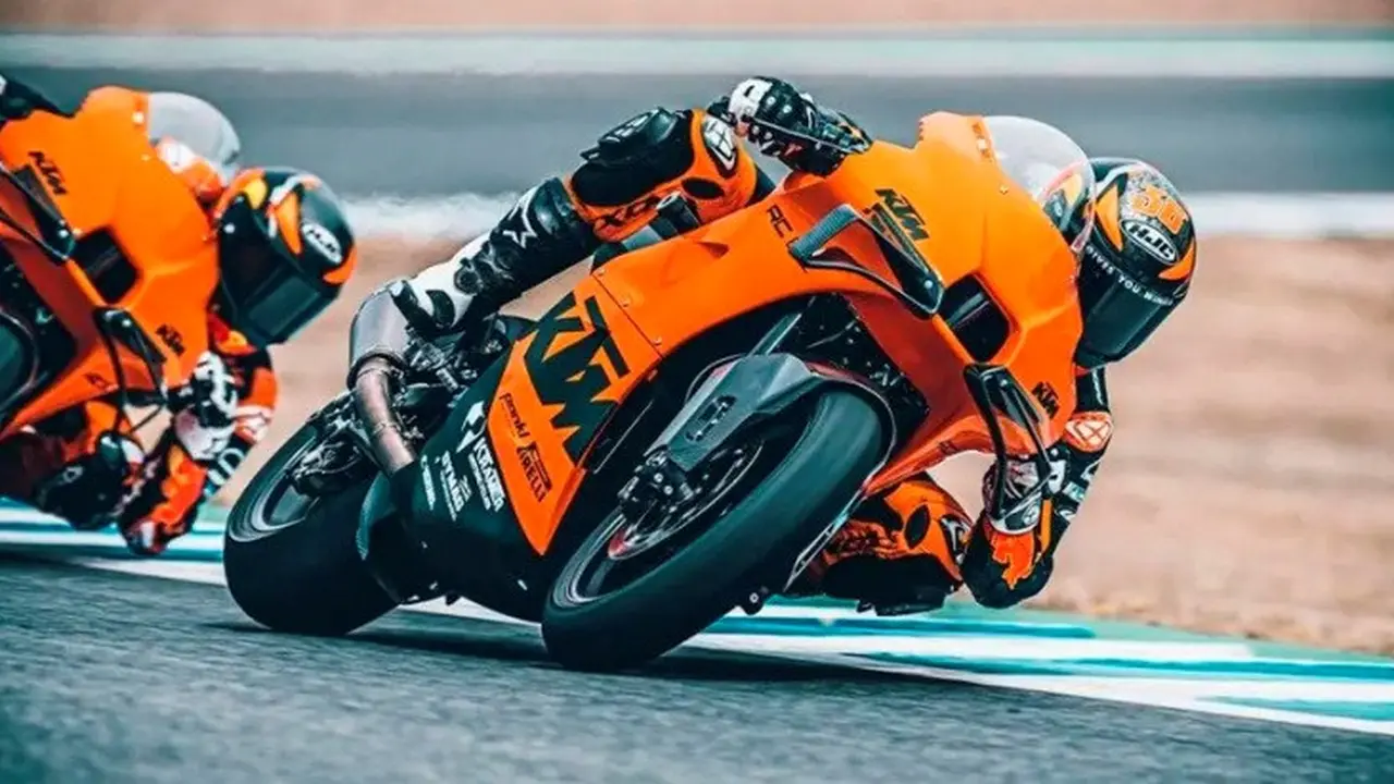 KTM RC 8C