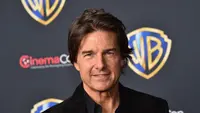 Suri Anak Tom Cruise - Katie Holmes Copot Nama Belakang Sang Ayah, Ini Gantinya