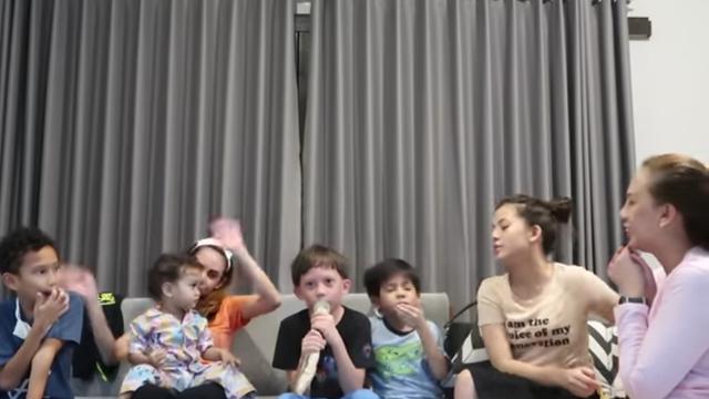 7 Momen Seru Zara dan Kyla Bersama Keluarga Selama Karantina