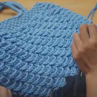 Simak kisah ibu yang sukses mewarisi bakat bisnis online kepada anaknya (Foto: Youtube/Lazada Indonesia)