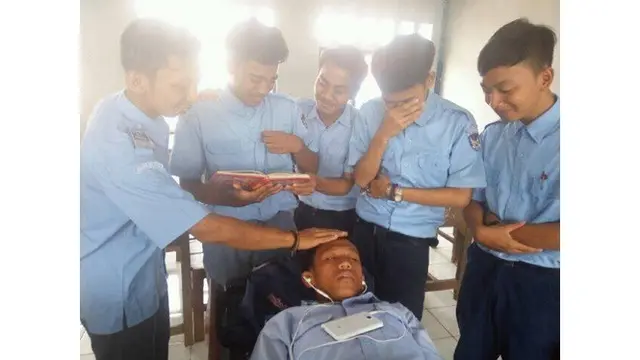 Kelakuan Siswa (Sumber: Facebook.com/MCI)