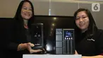 Model menunjukkan UPS teknologi Green Solution dan Hemat Energi di sela-sela konferensi pers partnership ceremonial di Jakarta (26/1/2022). UPS CyberPower, memperkuat pasar di Indonesia melalui kemitraan distributor produk IT dan solusi teknologi PT Harrisma Informatika Jaya. (Liputan6.com/HO/Ading)