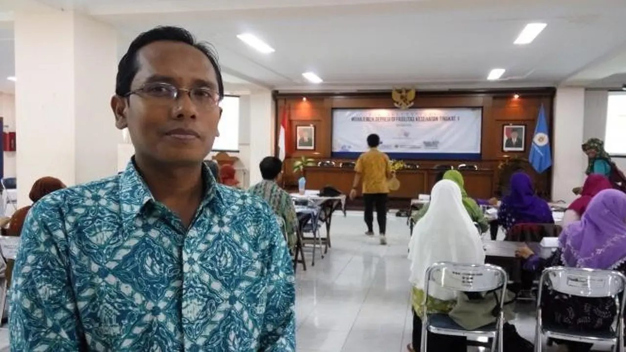 Top 3: Kisah Nestapa Guru Bahasa Inggris yang Dipasung Orangtua
