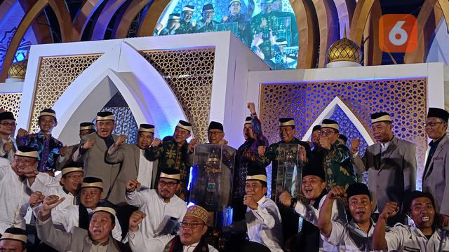 Khafilah Kabupaten Tangerang Juara Umum MTQ Banten ke 21. (Sabtu, 27/07/2024). (Yandhi Deslatama/Liputan6.com).