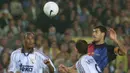 Selepas kepergian Gheorghe Popescu ke Galatasaray pada 1997, Pep Guardiola ditunjuk menjadi kapten tim dan langsung membawa klub asal Catalan itu menjadi juara LaLiga dua musim beruntun. (Foto: AFP/Christophe Simon)
