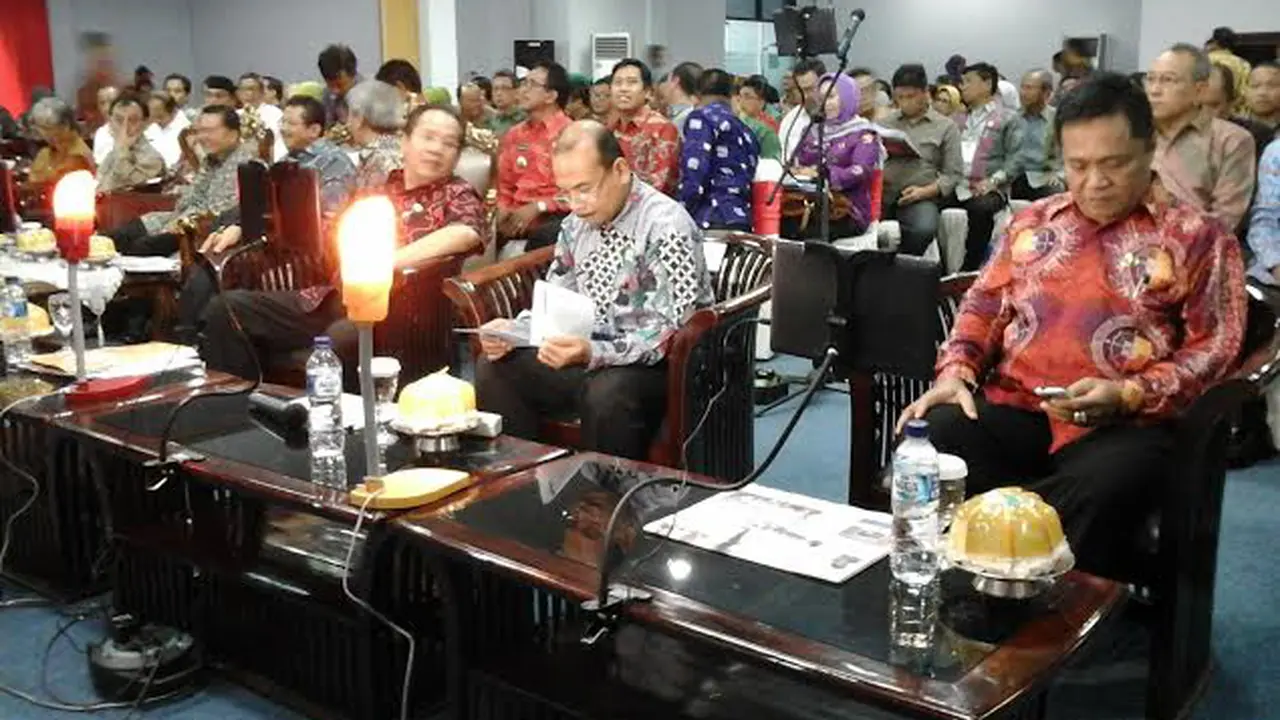 Presiden Jokowi & Menteri PPN Gelar Teleconference di Musrenbang