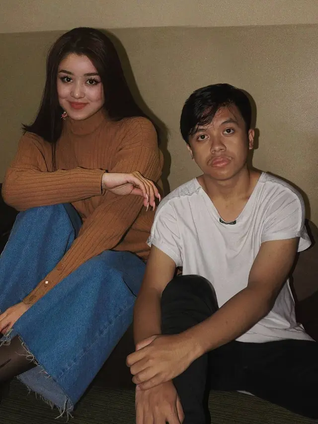 6 Editan Foto Pria Bersama Selebgram Hits Ini Imajinatif Banget