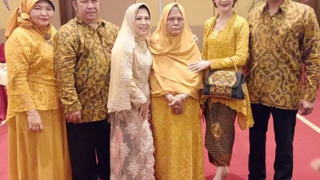 Momen Kebersamaan 5 Pedangdut Tanah Air Dengan Mertua