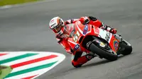 Pebalap pengembang Ducati, Michele Pirro, digadang-gadang jadi pengganti Danilo Petrucci pada balapan MotoGP Argentina, 3 April 2016. (MotoGP)