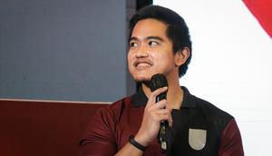 Dirut Persis Solo,&nbsp;Kaesang Pangarep, memberikan pernyataan saat konferensi pers Piala Presiden 2022 di Studio Lantai 8 SCTV Tower, Senayan City, Jakarta pada Senin (06/06/2022). (Bola.com/Bagaskara Lazuardi)