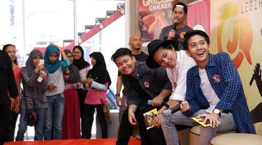 Lebih Baik Cjr Kisahkan Manisnya Cinta Remaja News Entertainment Fimela Com Lirik lebih baik cjr mp3 download at 320kbps high quality. lebih baik cjr kisahkan manisnya cinta