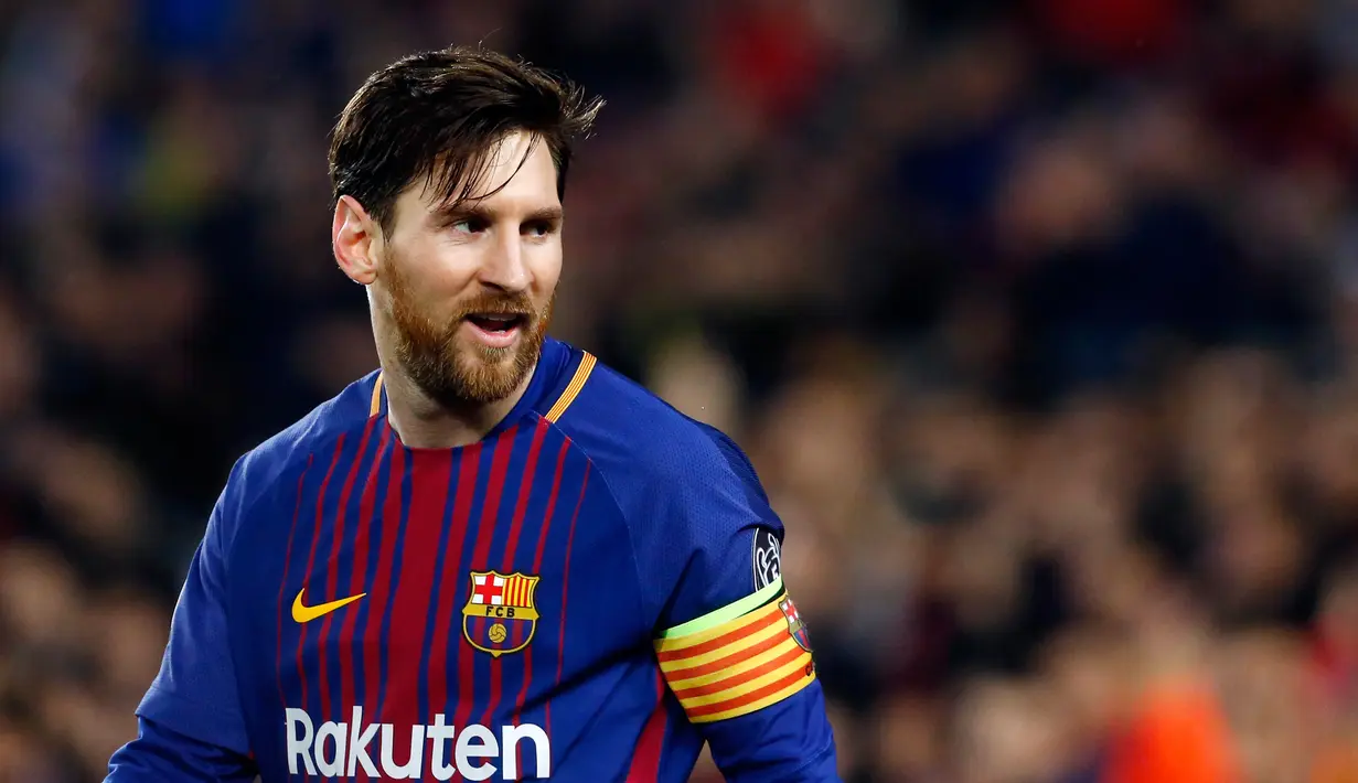 Megabintang Barcelona, Lionel Messi tampil menjamu Chelsea leg kedua babak 16 besar Liga Champions 2017-2018 di Stadion Camp Nou, Rabu (14/3). Lionel Messi mencatat dua rekor saat Barcelona menang atas Chelsea di pertandingan ini. (Pau Barrena/AFP)