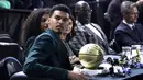 Pemain Prancis, Victor Wembanyama terlihat saat NBA Draft 2023 di Barclays Center, New York city, 23 Juni 2023 WIB. (AFP/Timothy A. Clary)