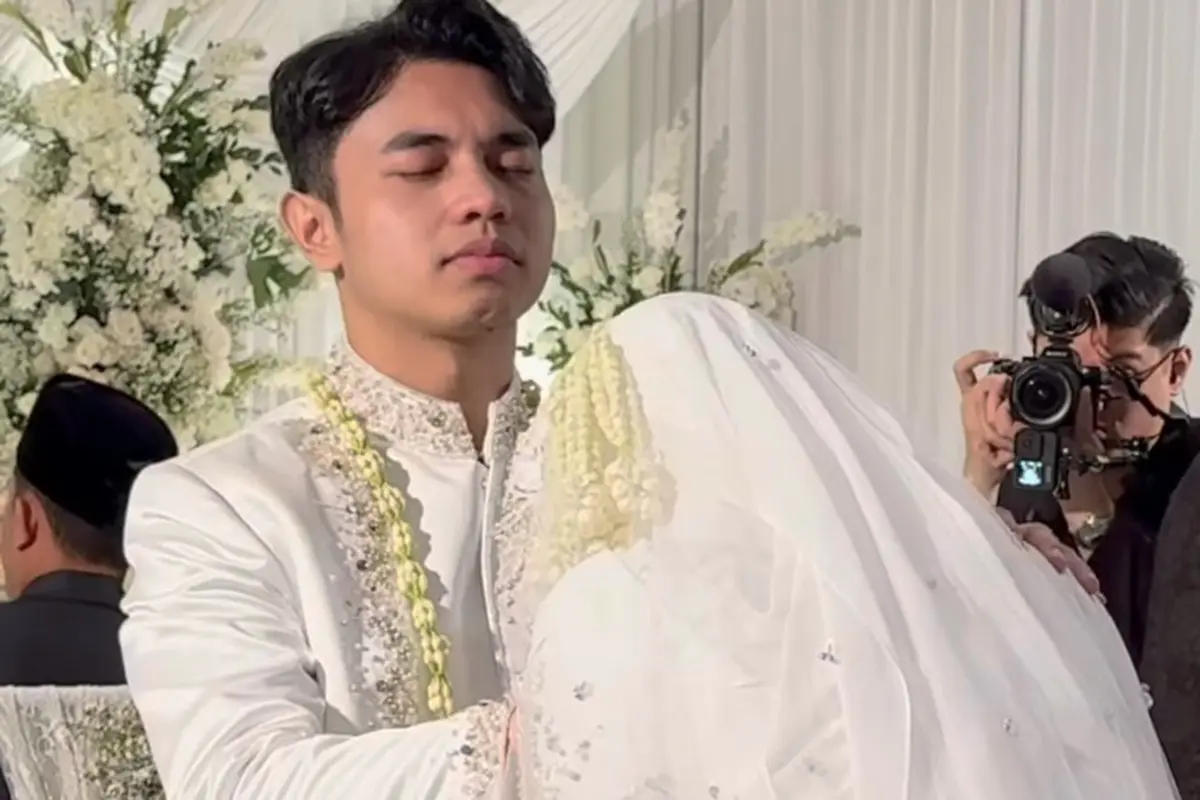 Pernikahan Fiki Naki dan Tina