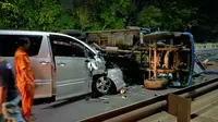 Kecelakaan Beruntun di Tol Lingkar Luar Jakarta, 2 Orang Terluka