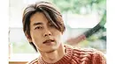 Dalam drama Memories of The Alhambra, Hyun Bin akan memerankan seorang tokoh bernama Yoo Jin Woo. Ia adalah CEO sukses yang sedang pergi ke Spanyol untuk bisnis. (Foto: instagram.com/withhyunbin)
