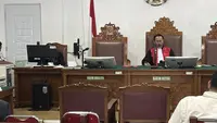 Sidang Ade Kuswara dan Roy Suryo Ditunda Imbas Erupsi Anak Krakatau