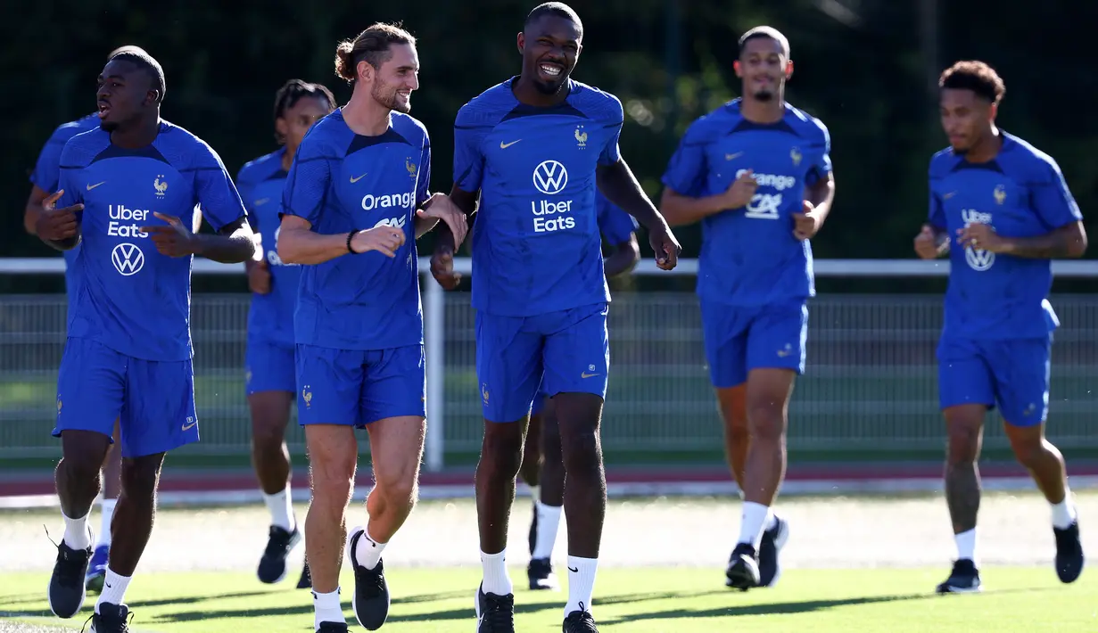 Les  Bleus mempunyai hasil mengagumkan dalam tujuh pertemuan terakhir melawan Rep Irlandia, dengan empat kemenangan dan tiga pertandingan berakhir imbang. (FRANCK FIFE / AFP)