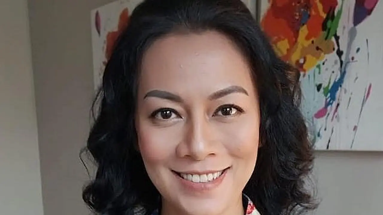 Dee Lestari. (Foto: Dok. Instagram @deelestari)