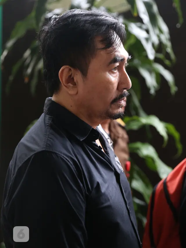 [Bintang] Gatot Brajamusti sidag Vonis Asusila