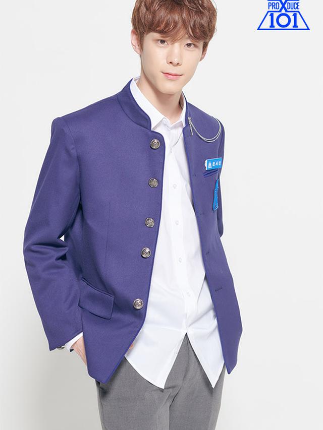 Yun Seo Bin, kontestan Kontestan Produce X 101. (http://produce-x-101.mnet.com)