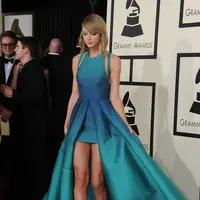 Taylor Swift merasa gerah dengan semua omongan dan tudingan Kim Kardashian pada dirinya. Kim menilai, Taylor adalah gadis yang sok suci dan penuh pencitraan dan kebohongan. (AFP/Bintang.com)