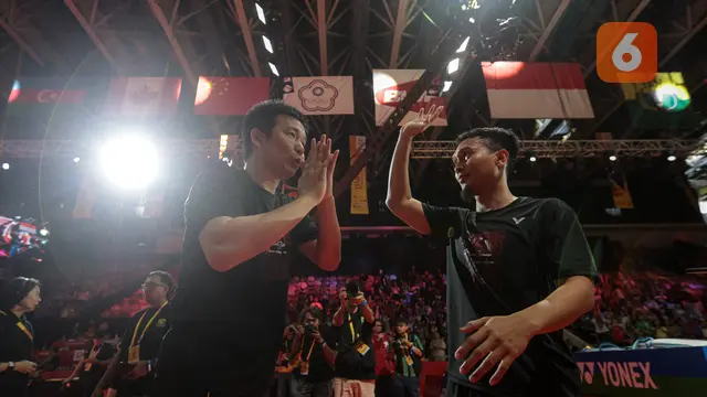 Foto: Momen Haru hingga Lucu Tersaji dalam Acara Pensiun Mohammad Ahsan/Hendra Setiawan, Terima Kasih The Daddies!