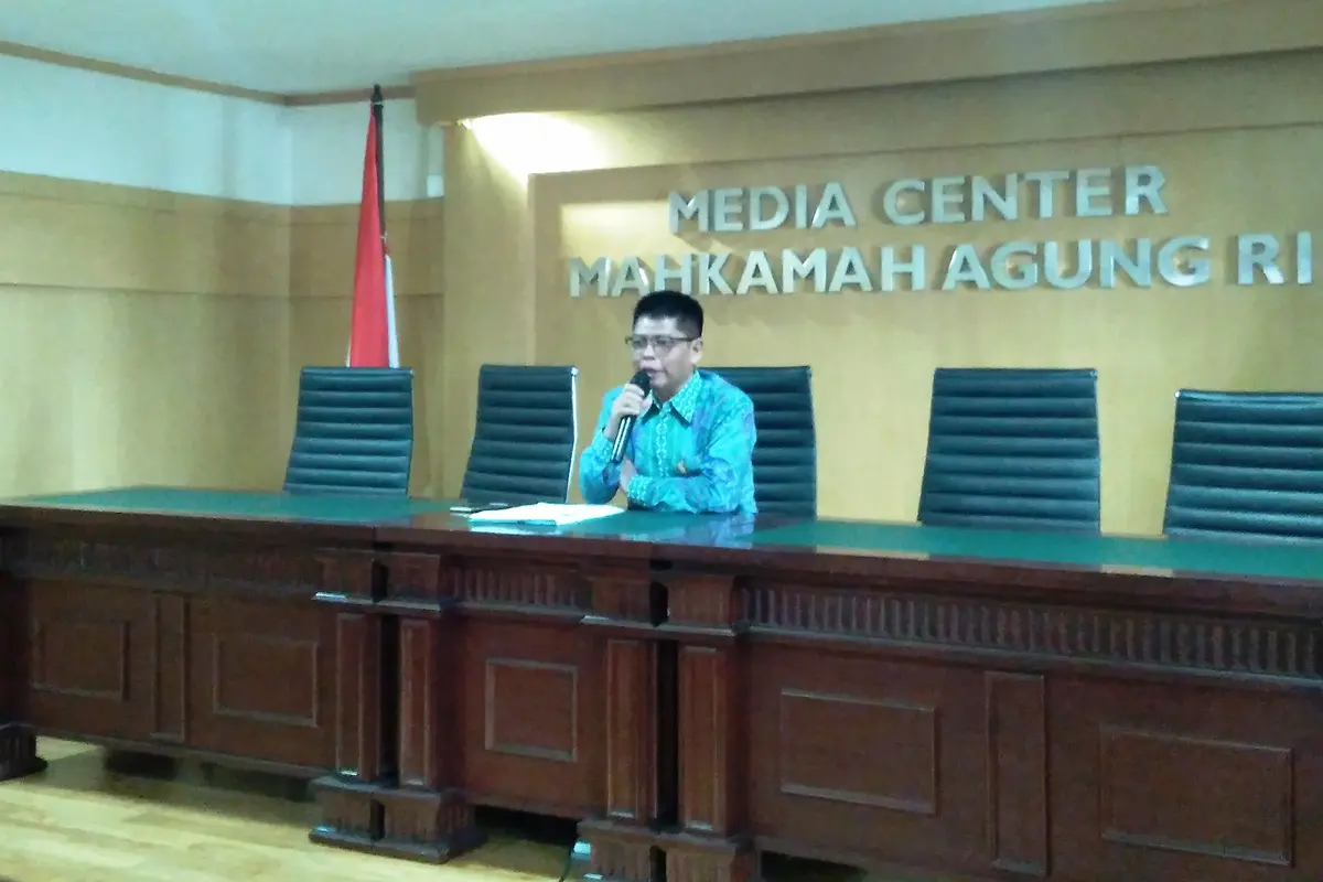 Kabiro Hukum dan Humas MA Abdullah