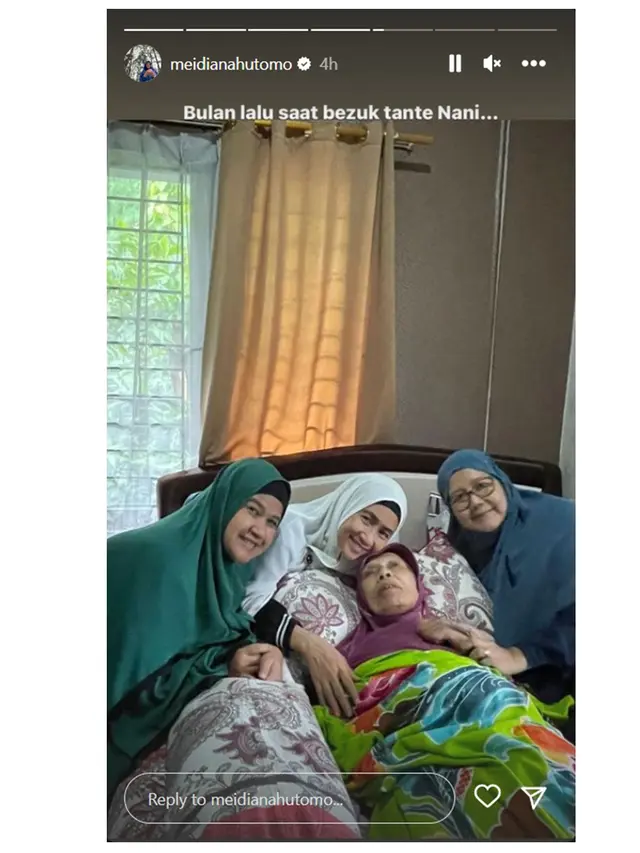 6 Potret Kenangan Artis Tanah Air dengan Nani Wijaya, Merasa Sangat Kehilangan