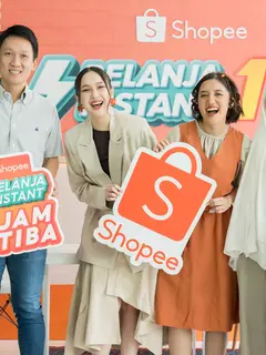 Cara Sivia, Ify, dan Pricill menjalani gaya hidup sat-set berkat layanan belanja instan yang semakin praktis. [Dok/Shopee Indonesia].