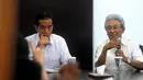 Dalam acara diskusi Adnan Buyung menjelaskan tujuan dan sejumlah kasus persoalan hukum di Indonesia (Liputan6.com/Herman Zakharia)