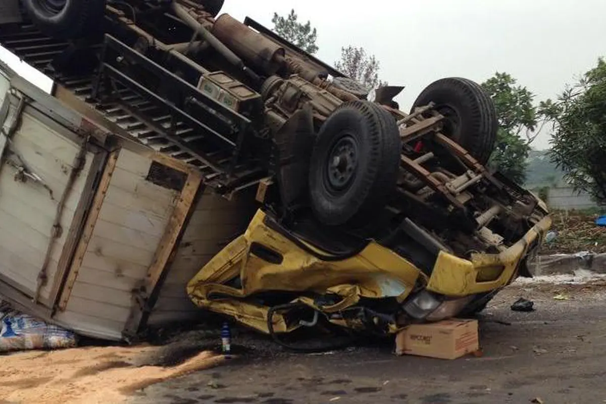 Truk Mogok dan Terbalik Sumbang Kemacetan Ibukota Rabu Pagi