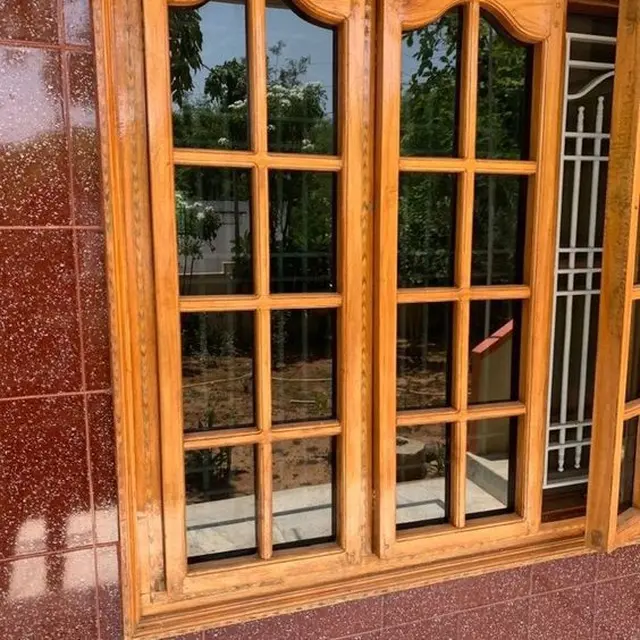 Desain Jendela Kayu Depan Rumah