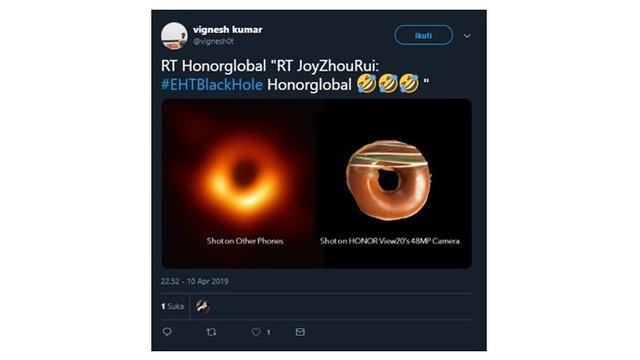 Meme Cocokologi Foto Black Hole yang Perdana Kali Dipublikasi
