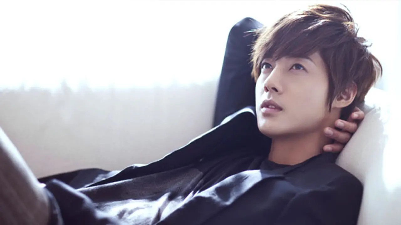kim-hyun-joong-131023b.jpg