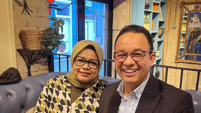 7 Potret Kesederhanaan Fery Farhati Istri Anies Baswedan, Selalu Setia Mendampingi