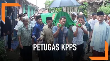 Seorang ketua KPPS di Kabupaten Bogor, Jawa Barat meninggal setelah memimpin sidang pleno di Kecamatan. Ia meninggal diduga karena kelelahan.