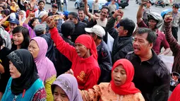 Aliansi SKK MIGAS menilai Hatta Radjasa dan Muhammad Riza Chalid merampok rakyat sedikitnya Rp 100 miliar per hari atau Rp 36 triliun per tahun dari hasil pengolahan minyak dan gas, Jakarta, Selasa (10/6/14). (Liputan6.com/Andrian M Tunay)
