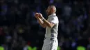 Pemain Real Madrid, Karim Benzema pemain yang berasal dari Prancis yang ikut ambil bagian dalam duel Real Mandrid kontra Sevilla. (AP/Francisco Seco)