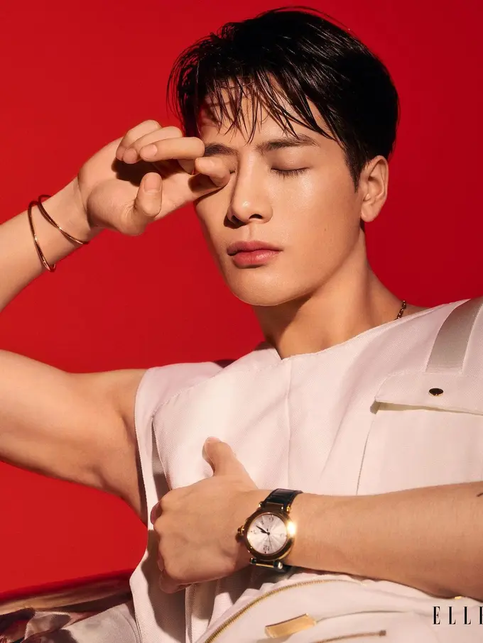 Jadi Rekan Duet Afgan Syahreza, Ini 7 Potret Jackson Wang yang Curi Perhatian