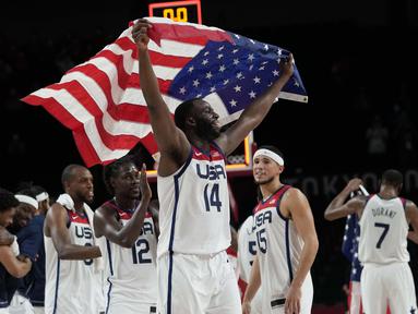 Amerika Serikat berhasil meraih medali emas basket Olimpiade Tokyo 2020 usai mengalahkan Prancis dengan skor 87-82 pada laga final di Saitama Super Arena, Sabtu (7/8) siang WIB. (Foto: AP/Eric Gay)
