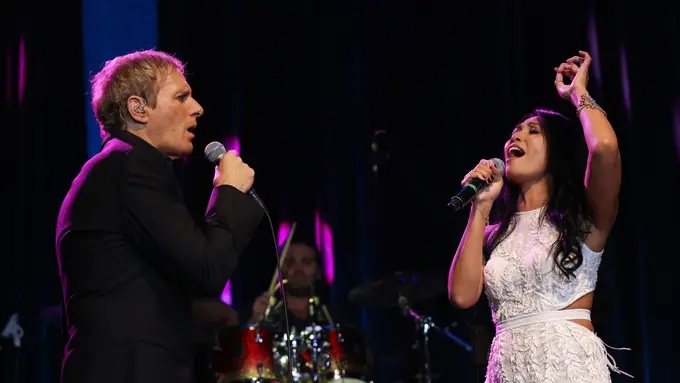 [Bintang] Michael Bolton & Anggun