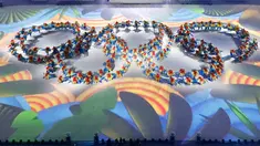 Atraksi konfigurasi logo olimpiade pada upacara penutupan Olimpiade Rio 2016 di Stadion Maracana, Rio de Janeiro, Minggu (21/8). Upacara penutupan olimpiade itu menampilkan berbagai seni tari dan musik yang sangat memanjakan mata (REUTERS/Fabrizio Bensch)
