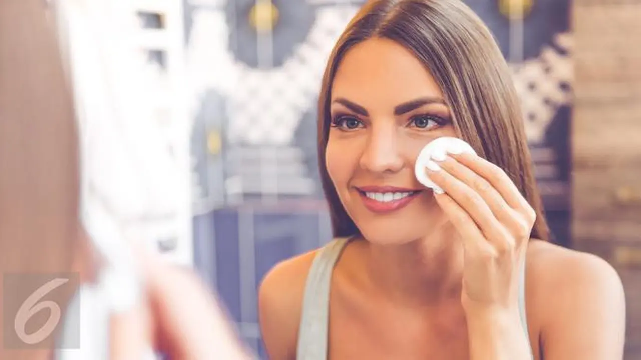 Hindari 7 Kebiasaan Buruk dalam Dunia Makeup dan Kecantikan Ini