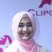 "Mau enggak mau korbankan kuliah. Aku kejar kulianhya lumayan keras dibandingkan yang lain," aku Fatin Shidqia Lubis di kawasan SCBD, Jakarta Selatan, Kamis (21/1/2016). (Nurwahyunan/Bintang.com)