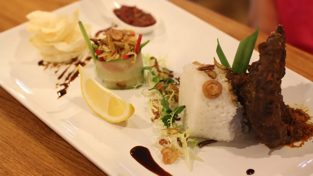 Osobuco Sapi - The Sunan Hotel
